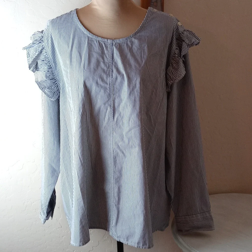 NWT Free Assembly Long Sleeve Shirt